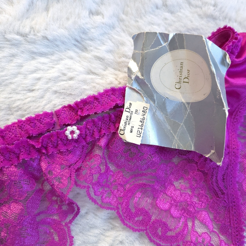 Vintage Christian Dior Deadstock Coquette Lace Pearl Lingerie Bra Garter Set - Picture 6 of 11